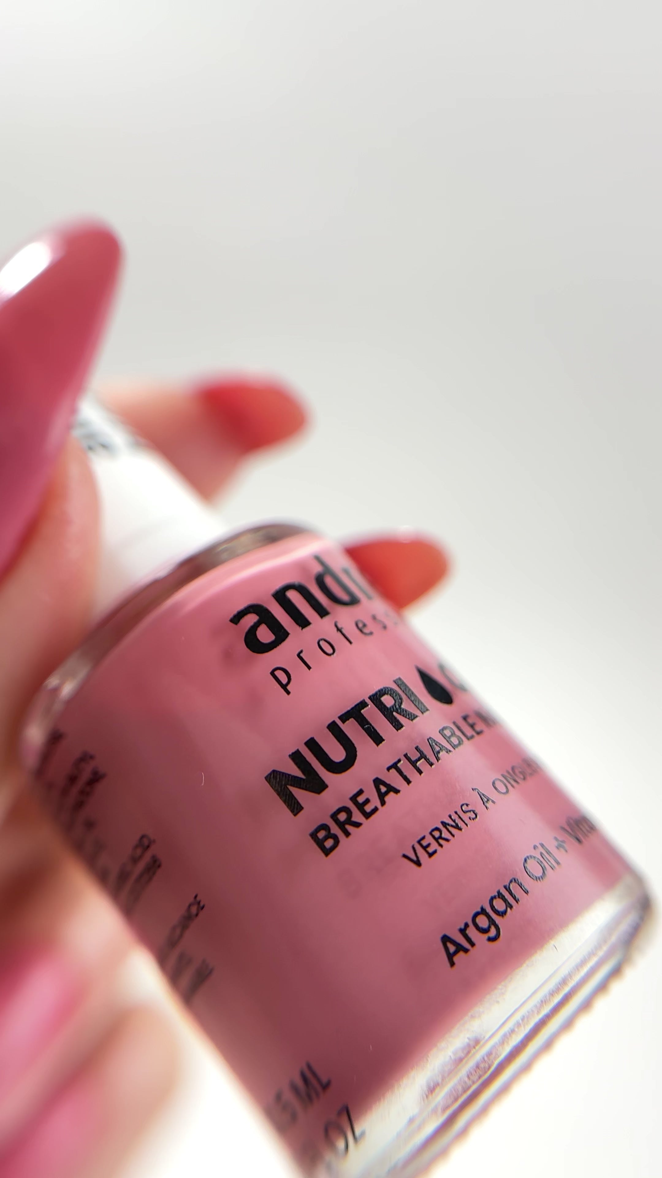 Carregar vídeo: Nutri Color - Care &amp; Colour - NC12