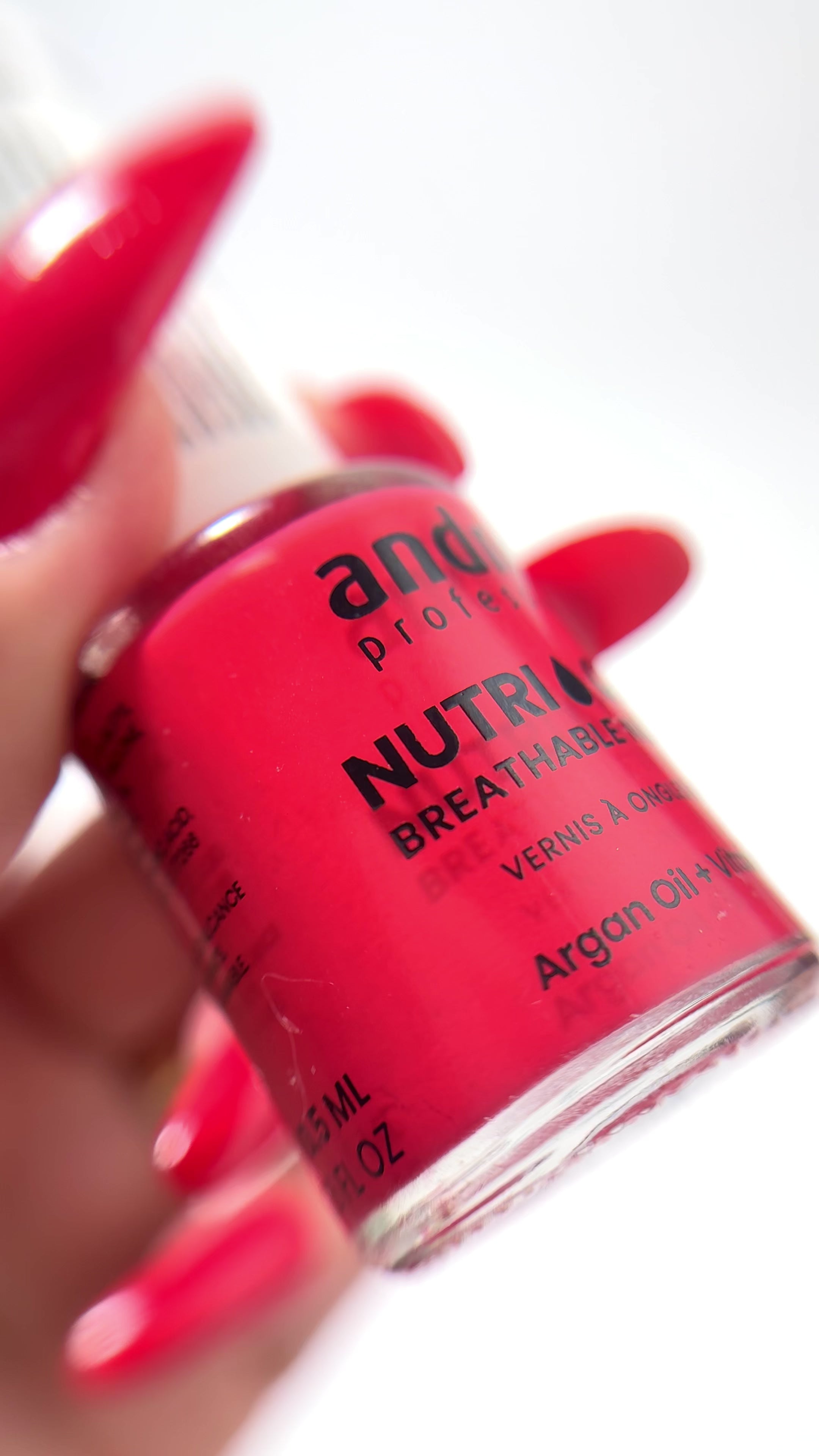 Carregar vídeo: Nutri Color - Care &amp; Colour - NC16