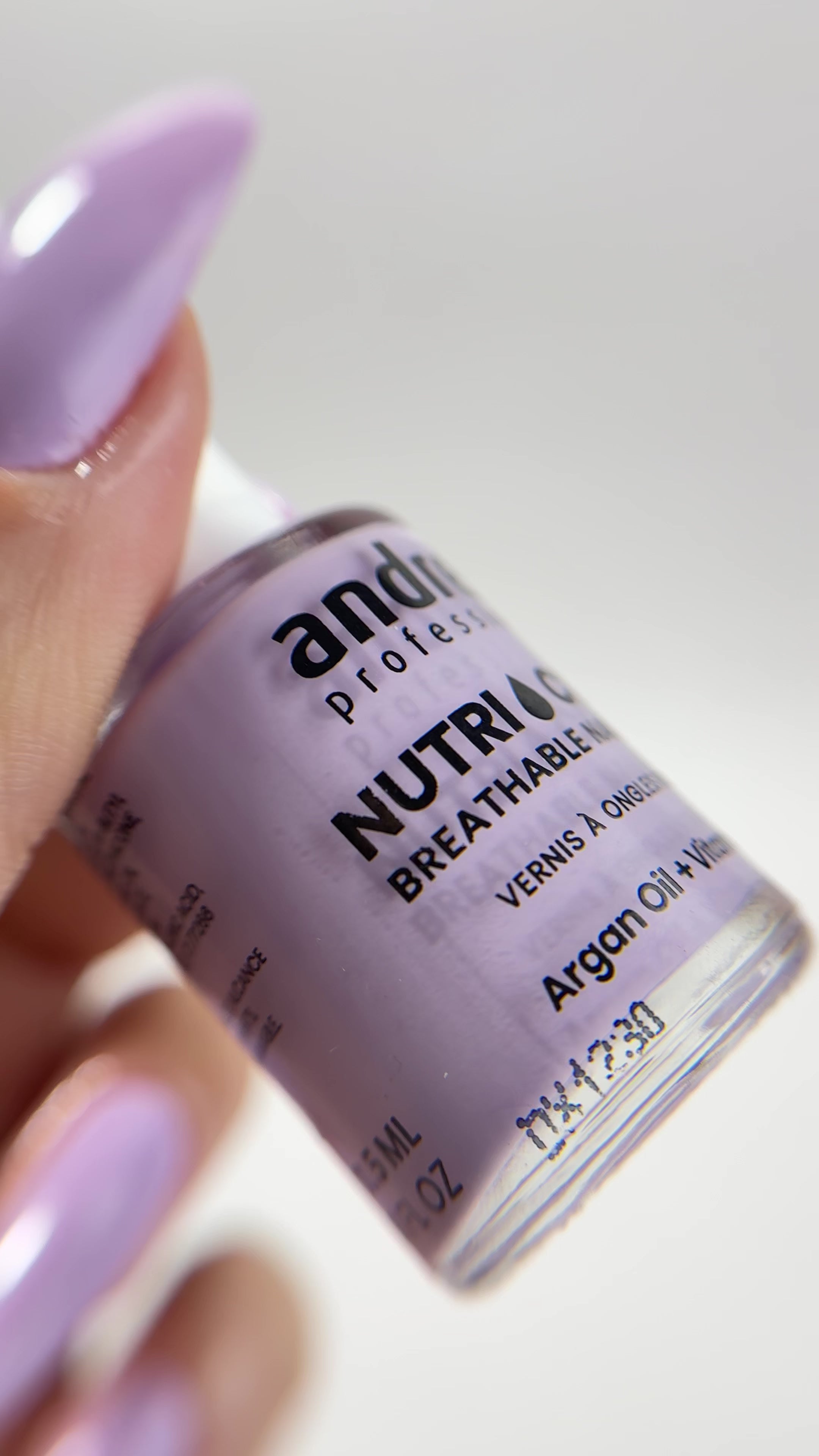 Carregar vídeo: Nutri Color - Care &amp; Colour - NC18