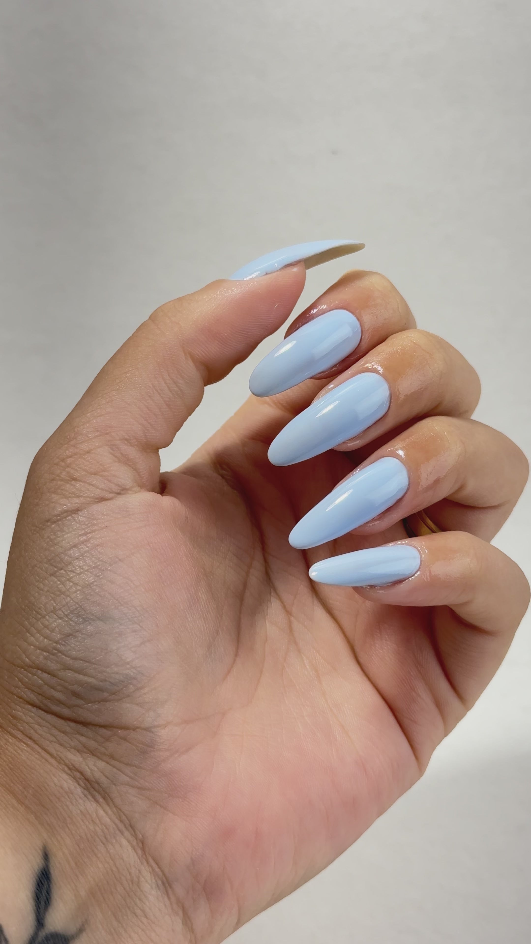 Carregar vídeo: Nutri Color - Care &amp; Colour - NC34