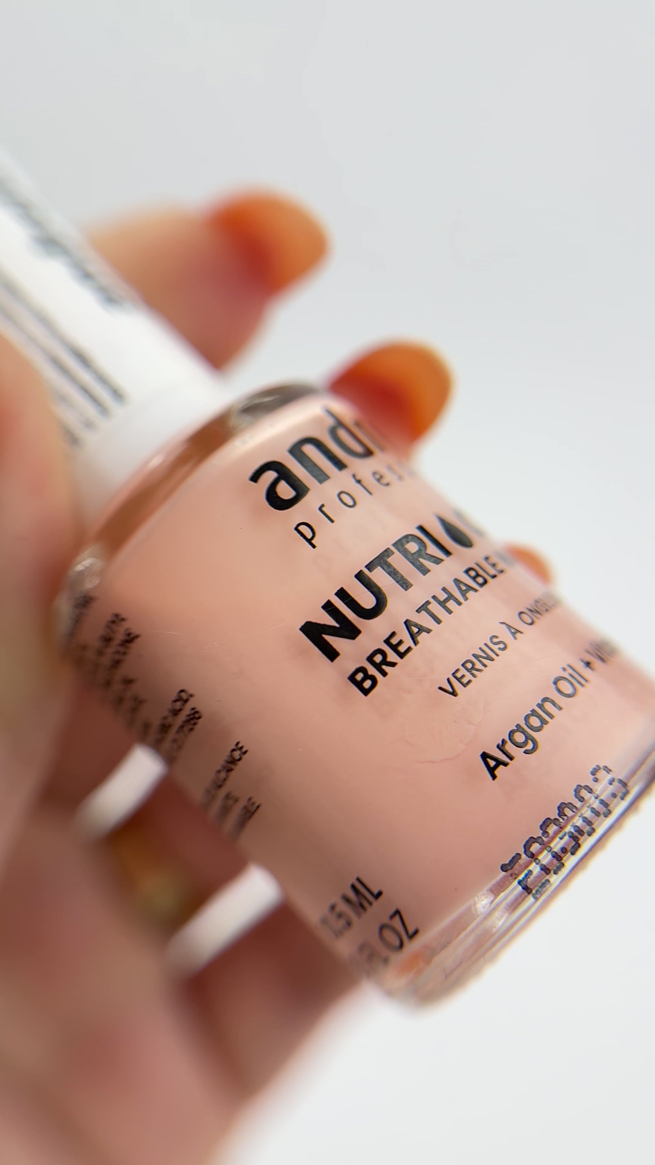 Carregar vídeo: Nutri Color - Care &amp; Colour - NC11