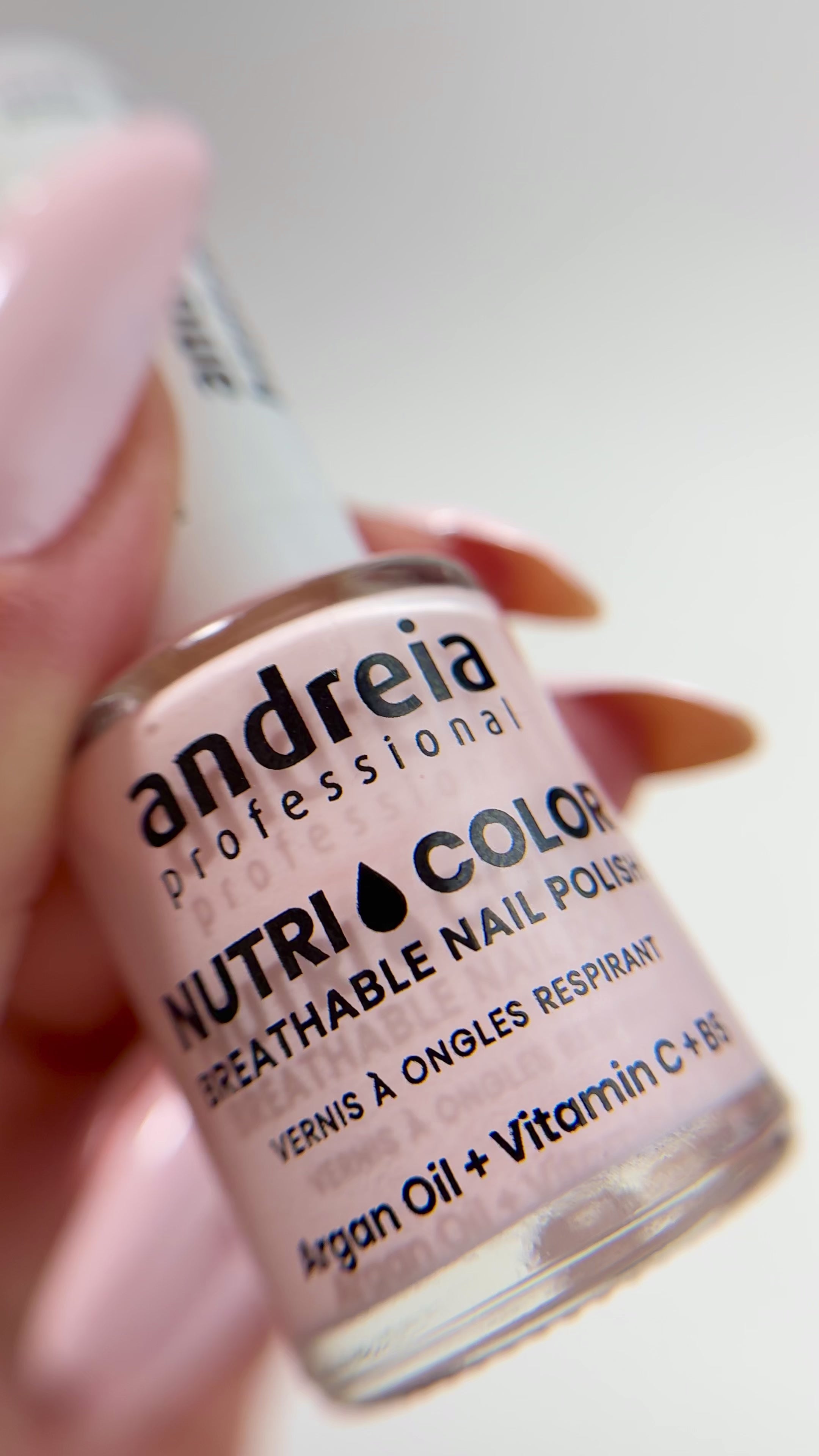 Carregar vídeo: Nutri Color - Care &amp; Colour - NC28