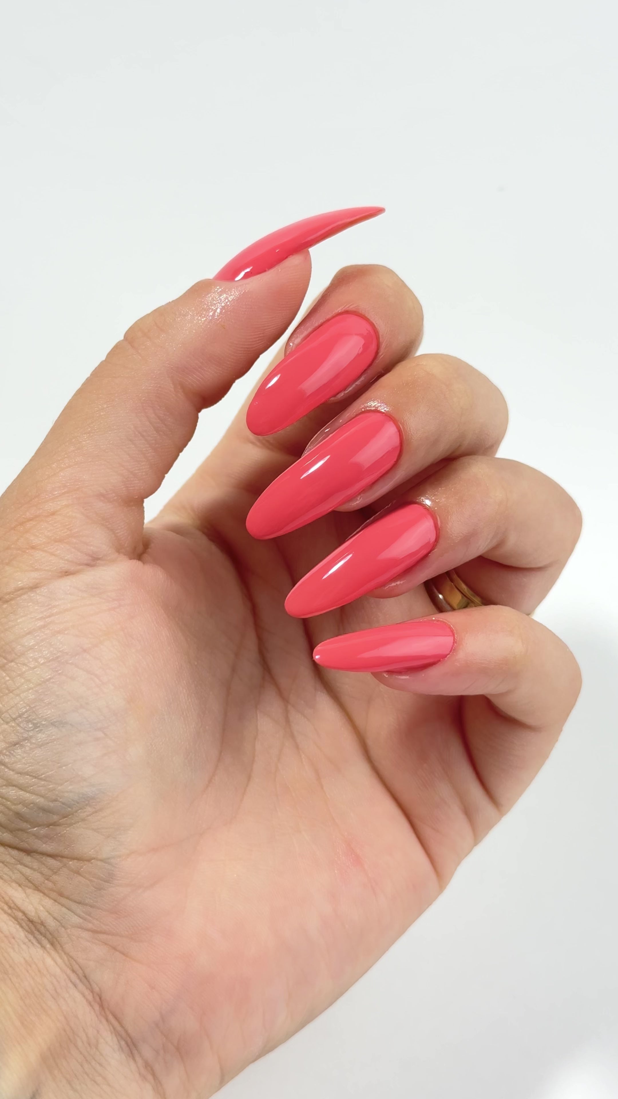 Carregar vídeo: Nutri Color - Care &amp; Colour - NC15